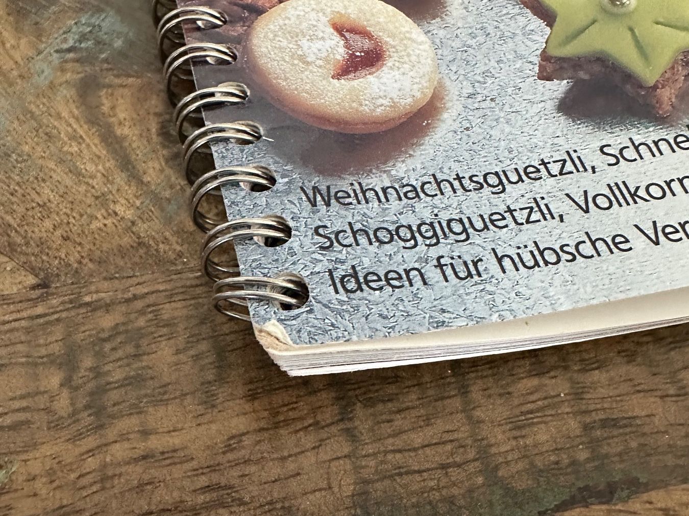 Libri: Betty Bossi - das neue Guetzlibuch / Backbuch – Usato da Glattpark(Opfikon) venduto da AydenM 1
