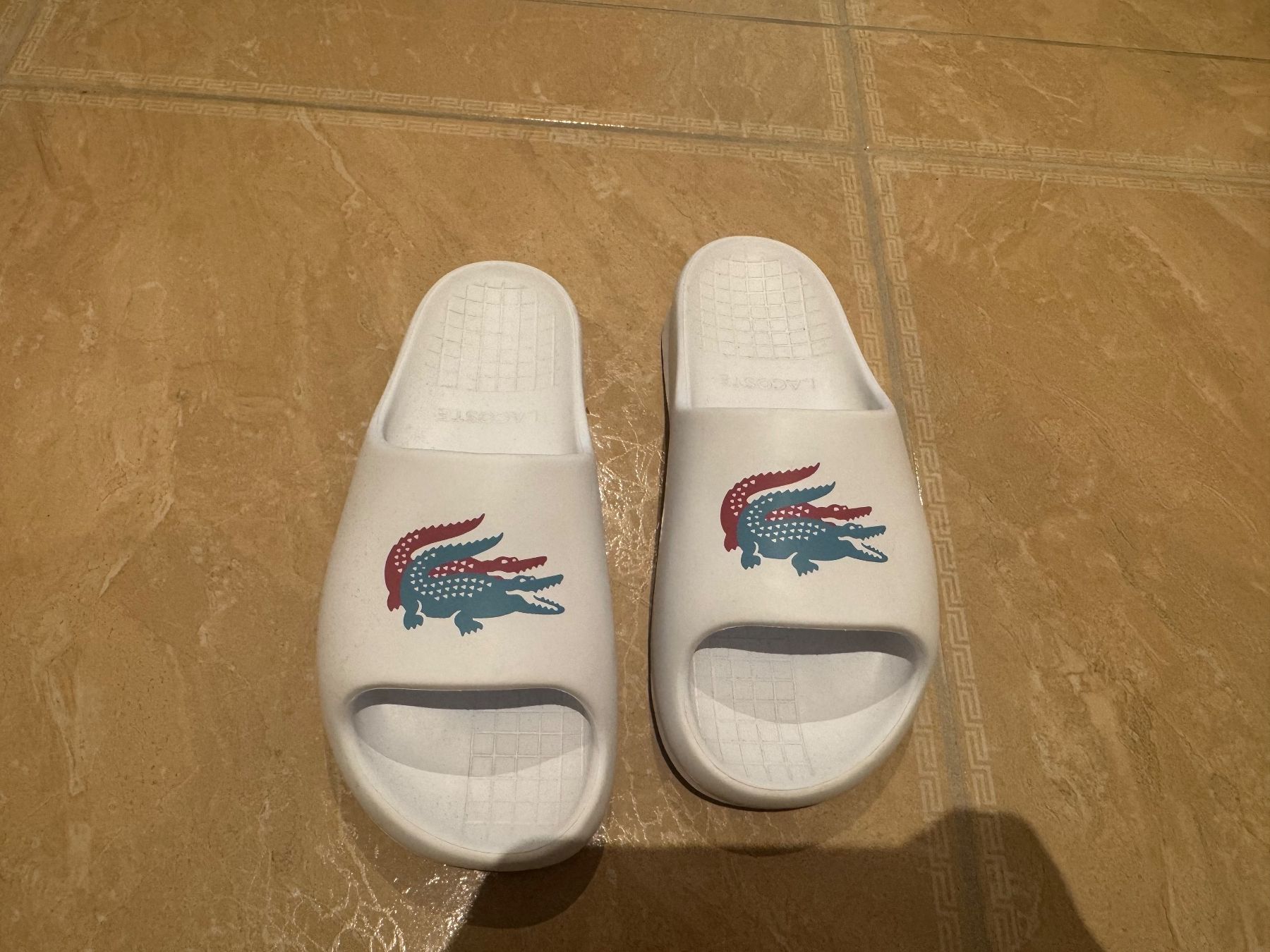 Lacoste Scarpe da donna: Lacoste neue Badesandalen, 40 – Nuovo (secondo la descrizione) da Klingnau venduto da Markus14