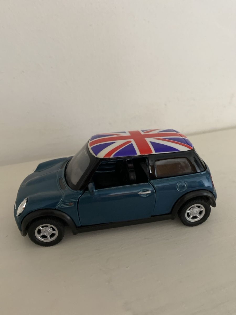 Voitures modèles: Blechauto Mini – D'occasion à Hinwil par Familie_99