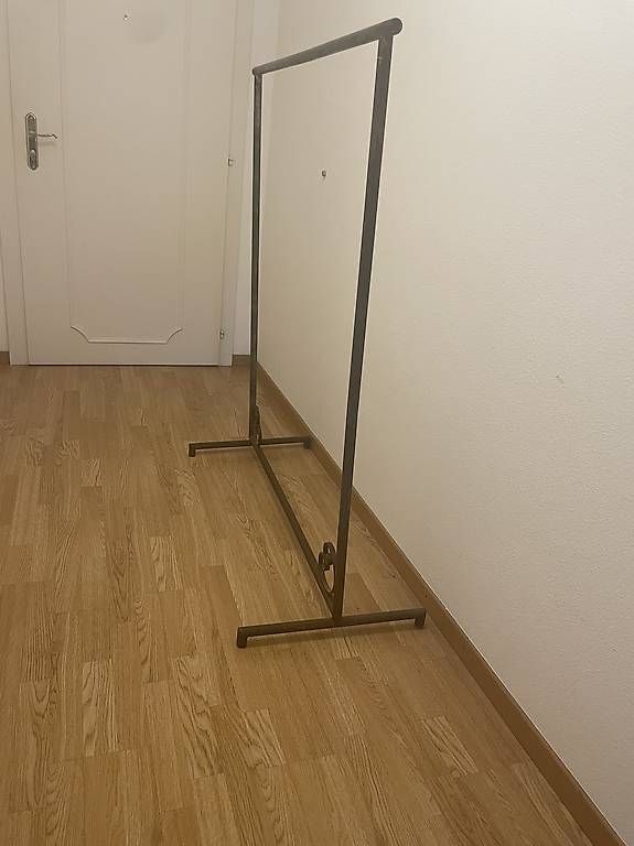 Guardaroba: Porte manteaux en fer forgé – Usato da St-Sulpice VD venduto da thi_9tg6 1