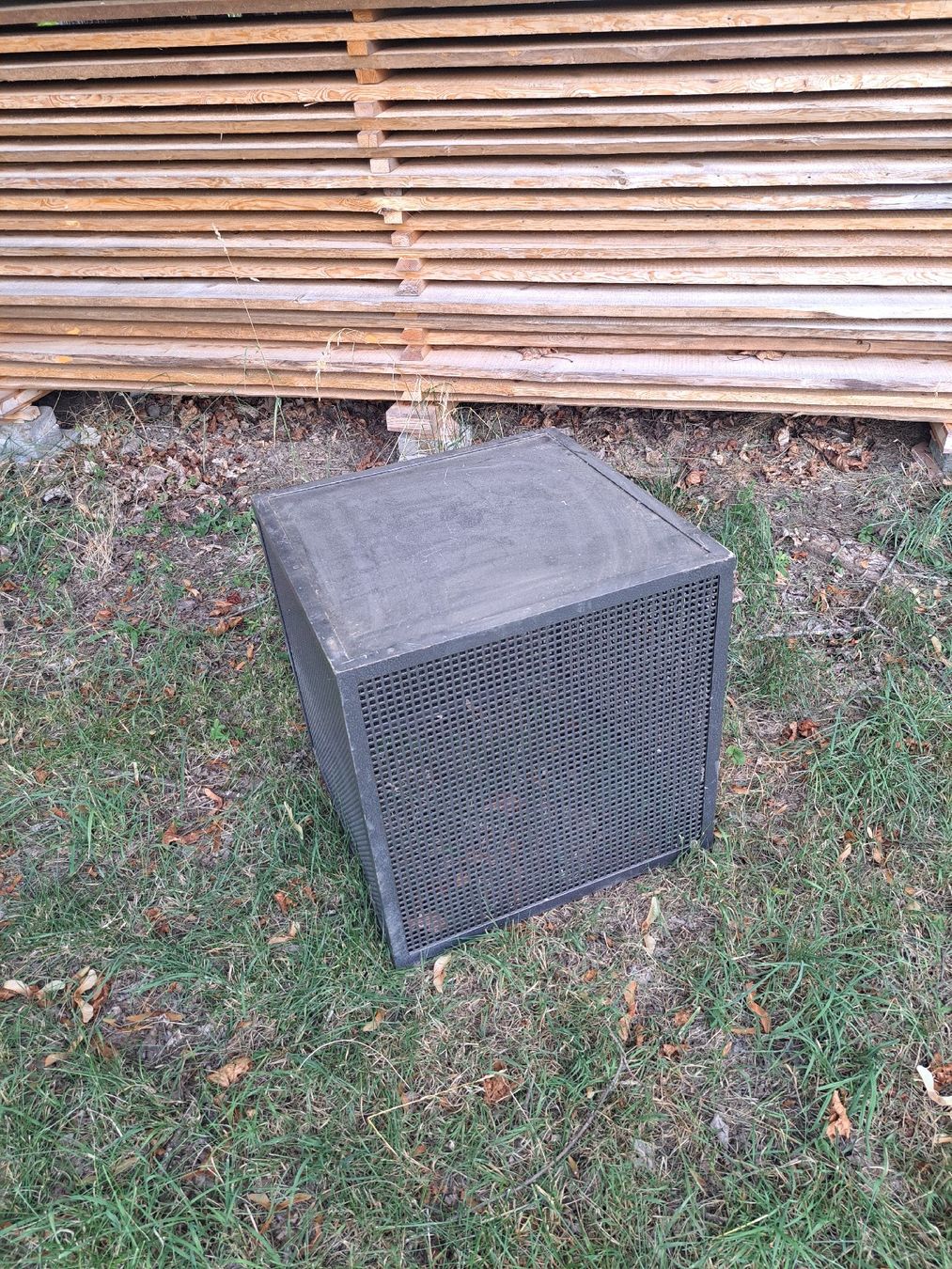 Regale: Würfel aus Stshl – Gebraucht aus Wettingen von ML03