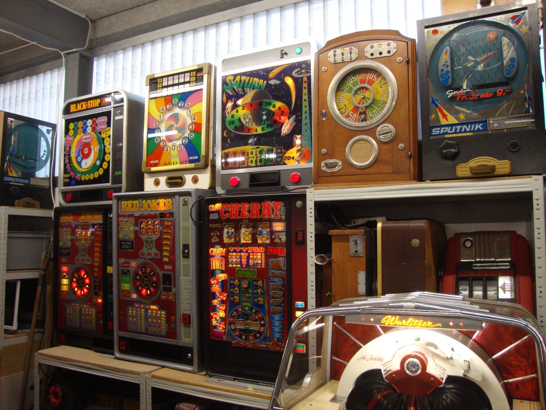 Machines à sous: Black-Stop – D'occasion à Mollis par Seestern 1