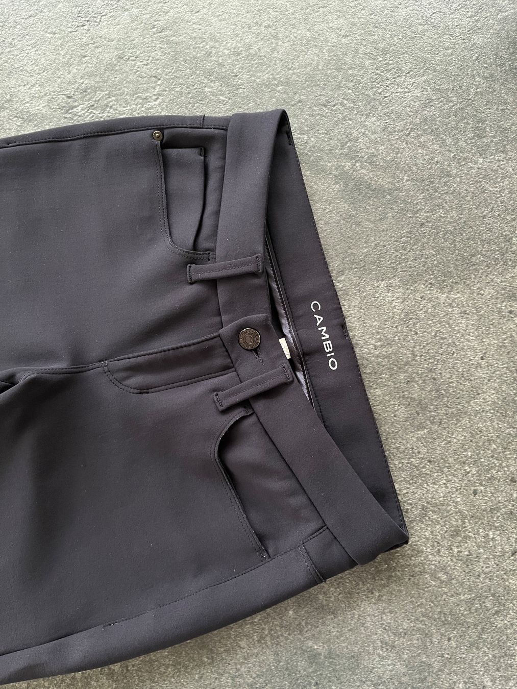 Cambio Pantaloni: CAMBIO Damen-Stretchhose - Größe 34 – Usato da Kilchberg ZH venduto da Ch.C 1