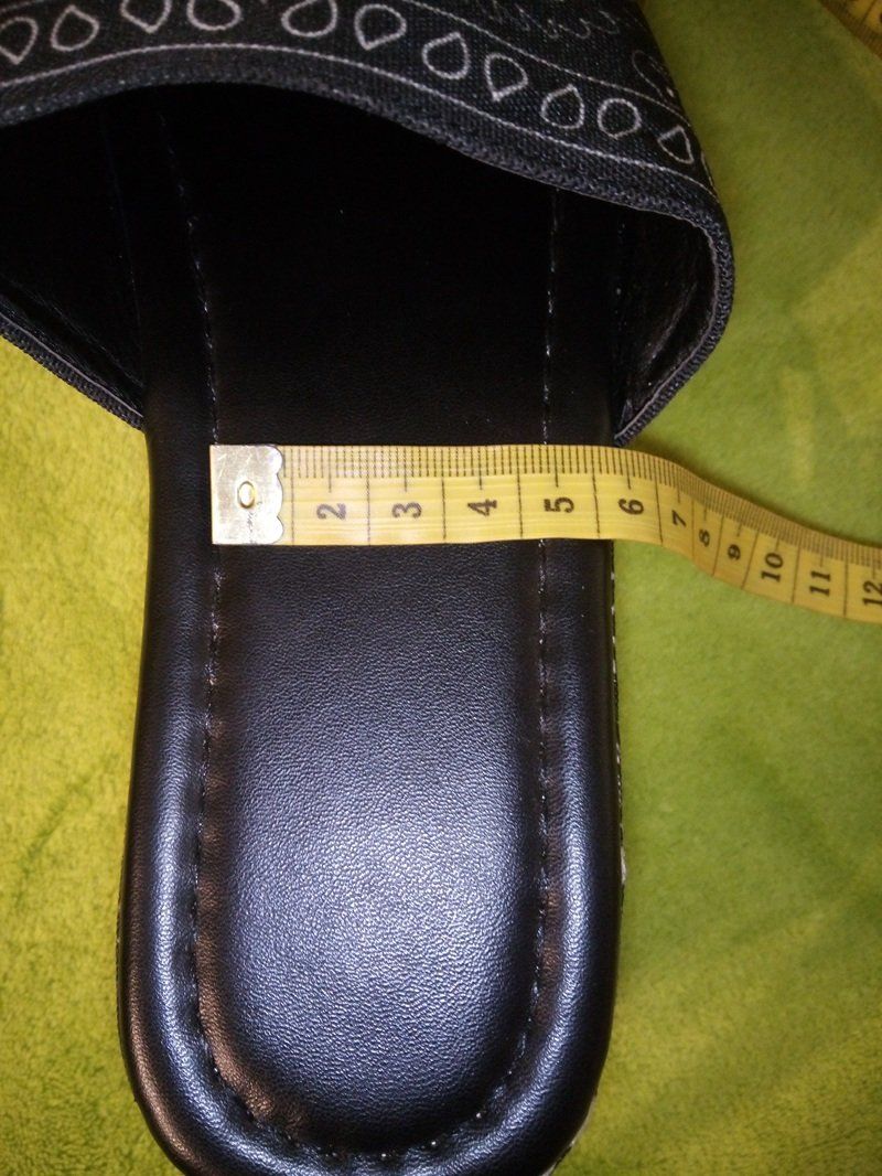 Scarpe da donna: Schwarze Sommer Pantoletten mit Muster – Nuovo (secondo la descrizione) da Werdenberg venduto da EXA-Secondhand 5