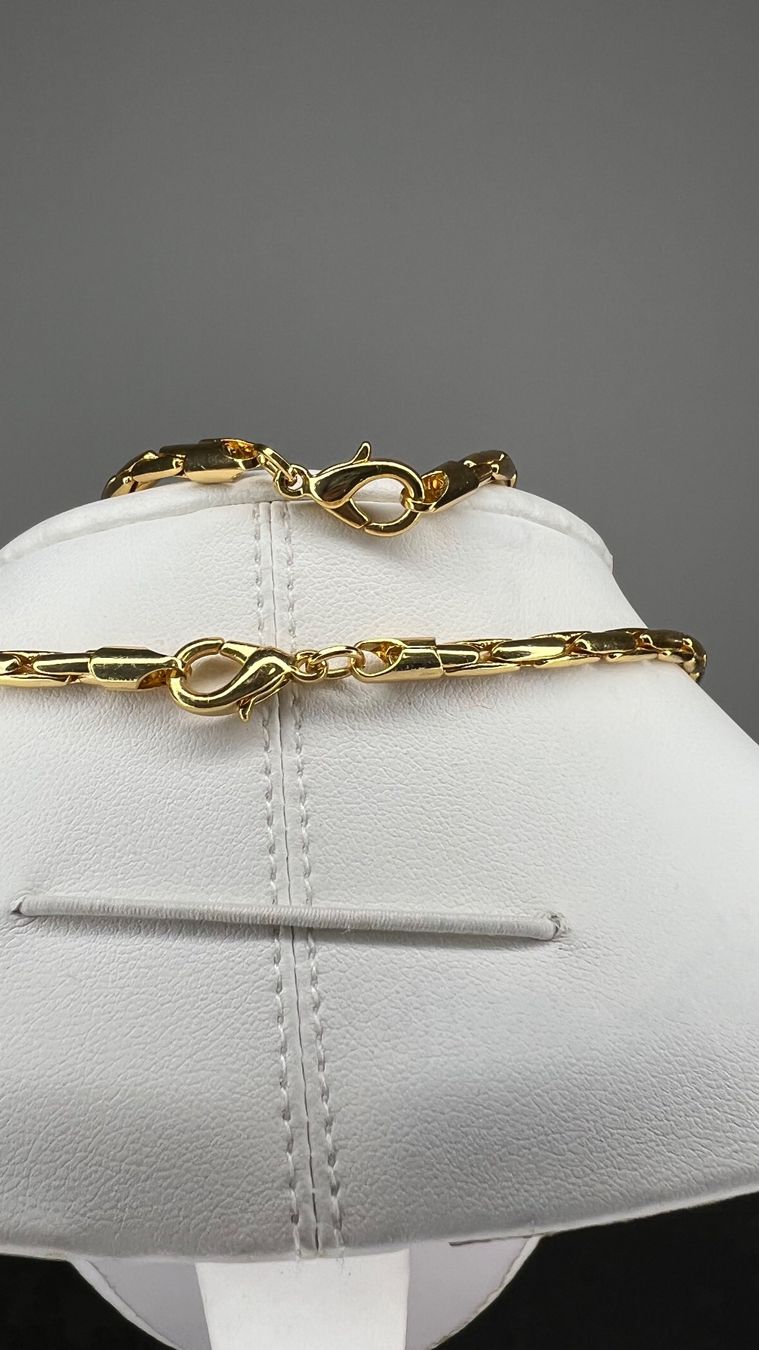 Altri gioielli: Set collier et bracelet en acier chromé Doré – Nuovo (secondo la descrizione) da Nyon venduto da stylevintage79 2