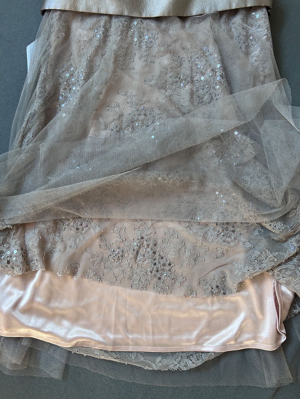 Vestiti: Festkleid – Usato da Möriken AG venduto da EveMllr 3