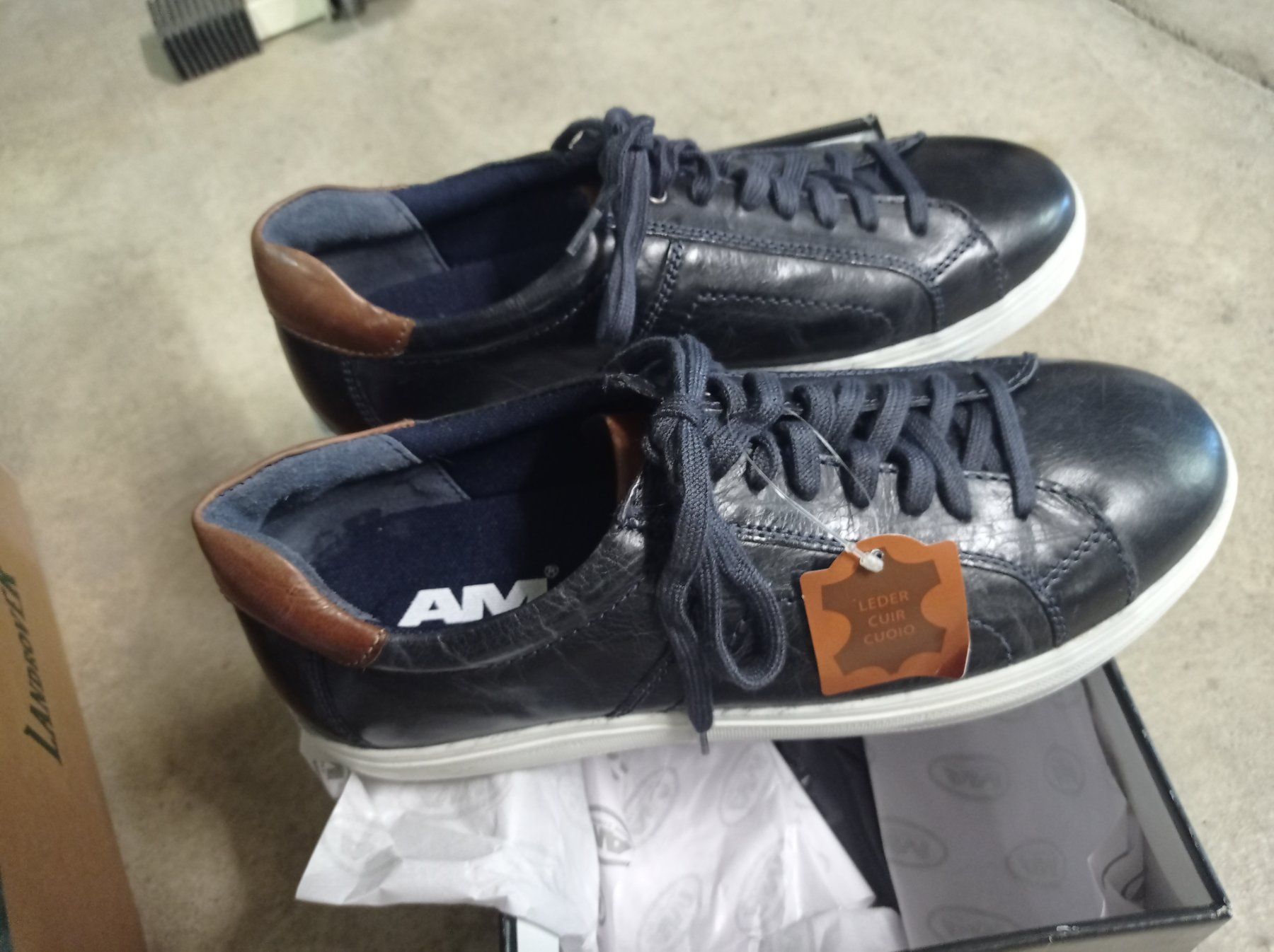 Scarpe da uomo: 2x sneakers #42 NEU Preis 115.- – Usato da Bex venduto da Sdancer 4