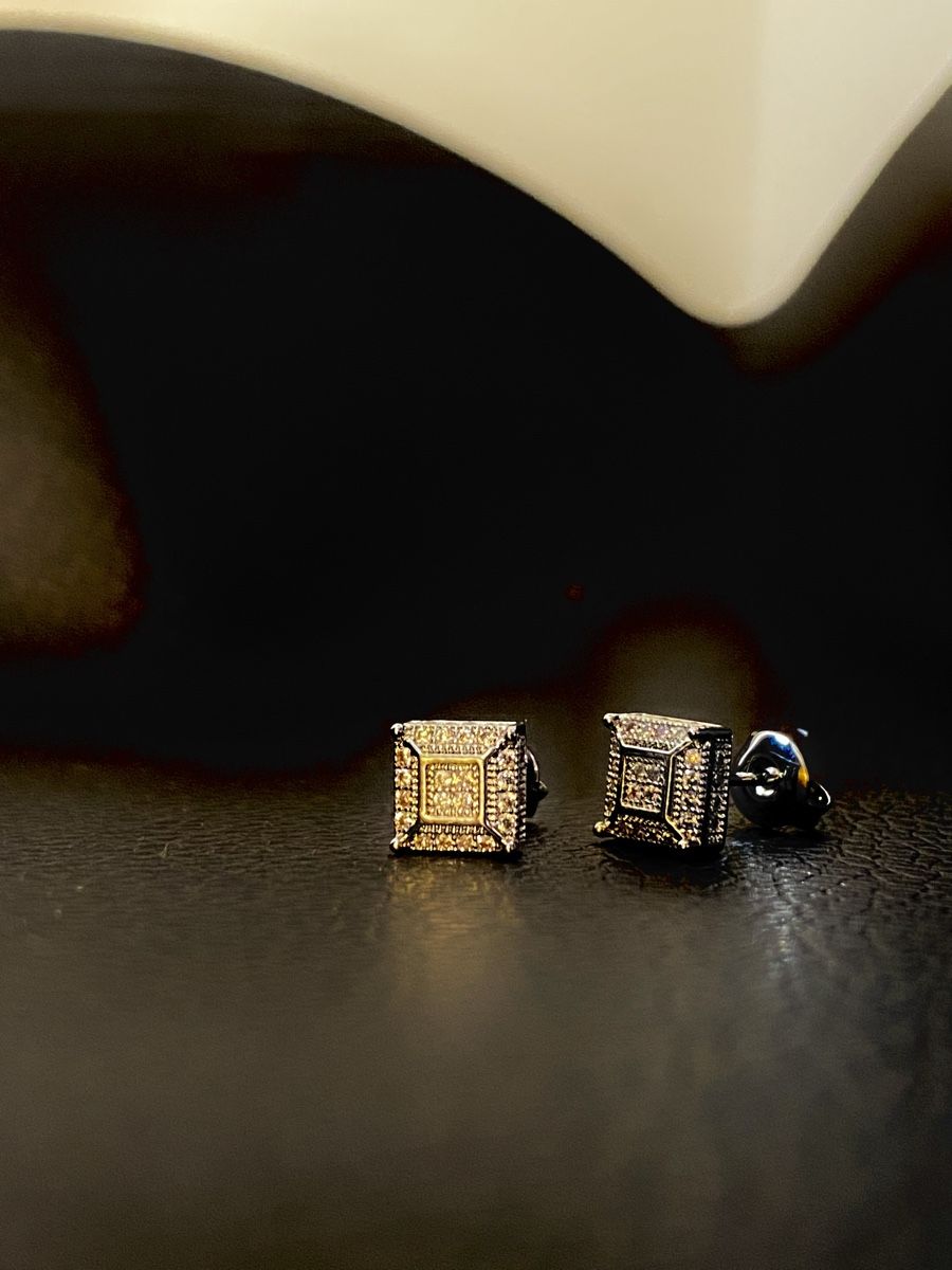 Ohrringe & -stecker: Ohrring Luxuriös 21karat v. – Neu und originalverpackt aus Hemmental von Zirconwelt 1