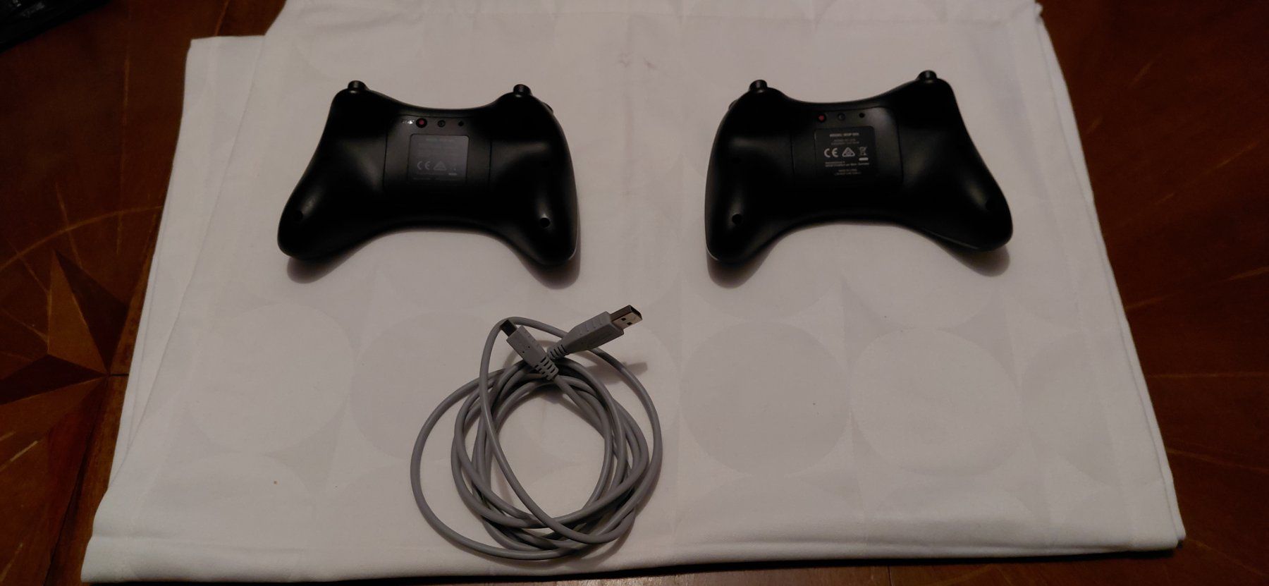 Controller: Wii U Pro Controller Guter Zustand 46 pro Stück – Gebraucht aus Gretzenbach von Uli1980 3