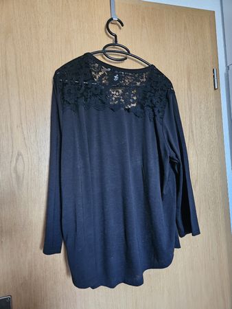 Damen Mittellangarmshirt schwarz mit Spitzendetail Grösse XL