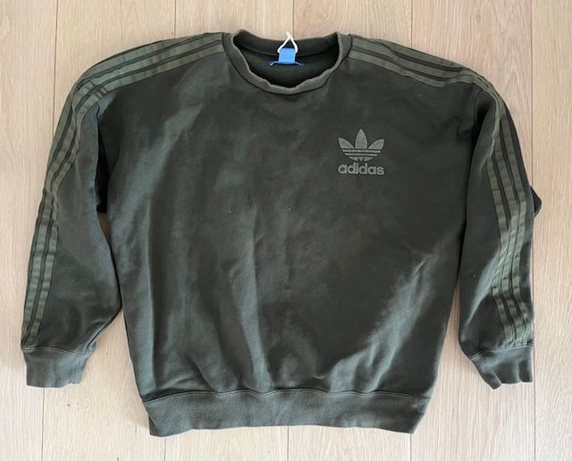 Adidas Maglioni & Felpe: Adidas Sweatshirt olivegrün Grösse M – Usato da Zollikon venduto da Svch