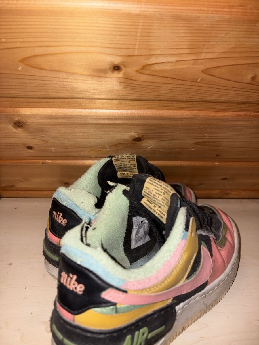 Nike Herrenschuhe: Nike Air Force 1 Shadow Baskets multicolores Taille 38 – Gebraucht aus Granges-Paccot von lew_w6jg 1