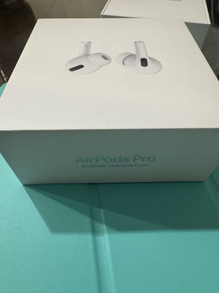 Apple Kopfhörer: AirPods Pro 2 – Defekt aus Emmenbrücke von Laurelo 3