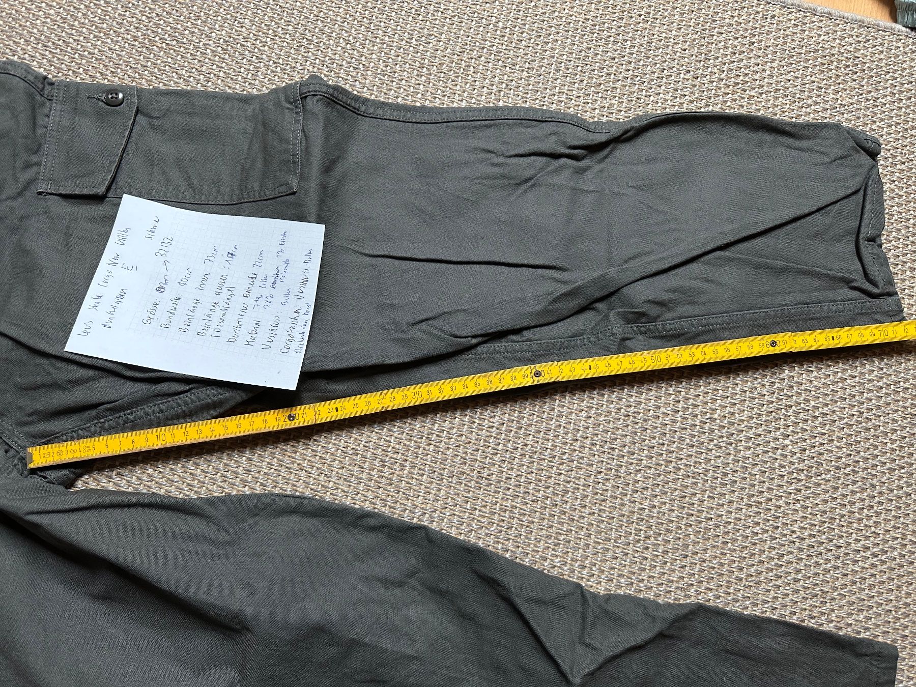 Levi's Pantaloni: Levis Skate New Utility Cargohose, dunkelgrau, 32/32, E – Usato da Mettmenstetten venduto da Starbright2 1