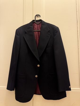 Blazer homme bleu marine boutons armoiries état neuf