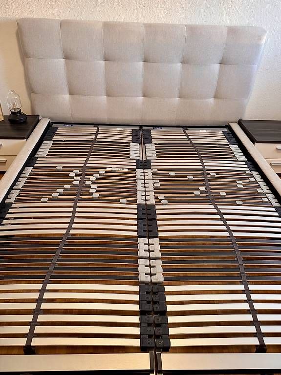 Lits: Verschenke Bett 160×200cm inkl. Lattenrost – D'occasion à St. Gallen par rimii91 1