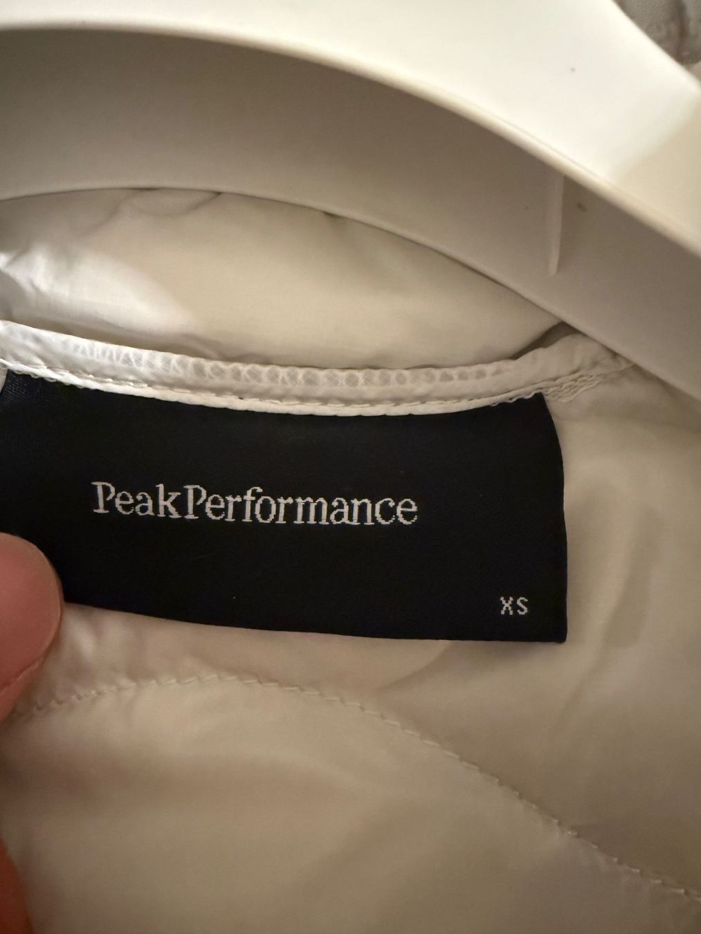 Peak Performance Jacken: Peak Performance Damen Weste – Gebraucht aus Zürich von SEDRAEN 3