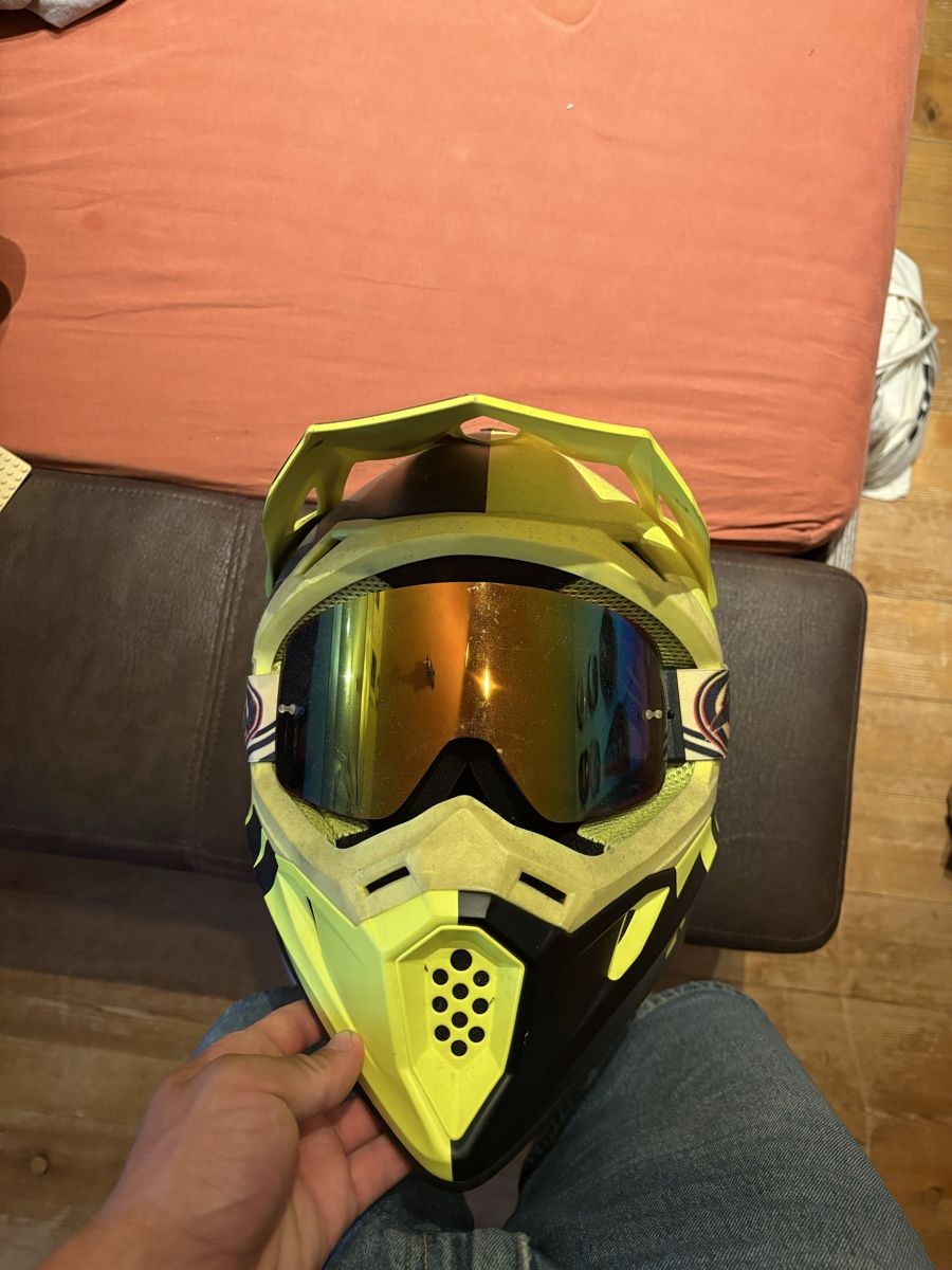 Helme & Visiere: Motocrosshelm mit Brille – Gebraucht aus Krattigen von Laur2019 1