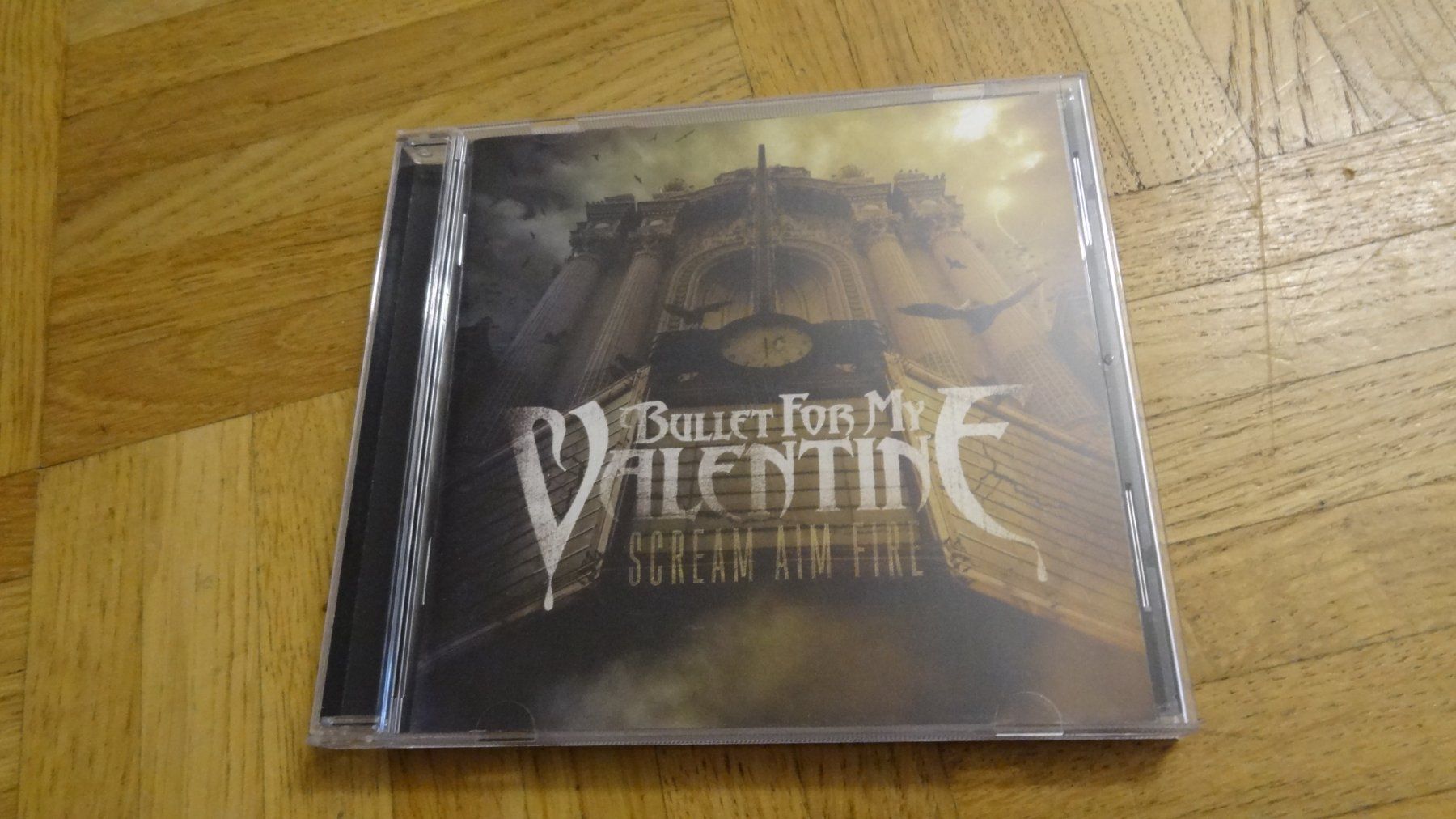 CD: Bullet for my Valentine - Scream aim fire CD – Usato da Olten venduto da Disc-Ausverkauf