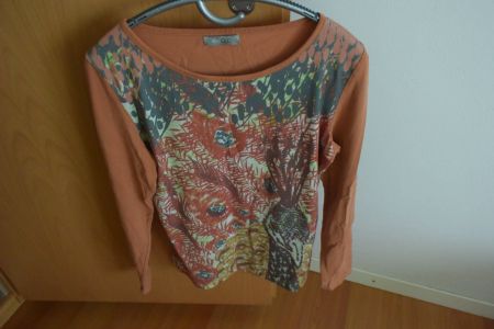 Lässiges günstiges Damen Shirt langarm von easy GLD Gr M- L