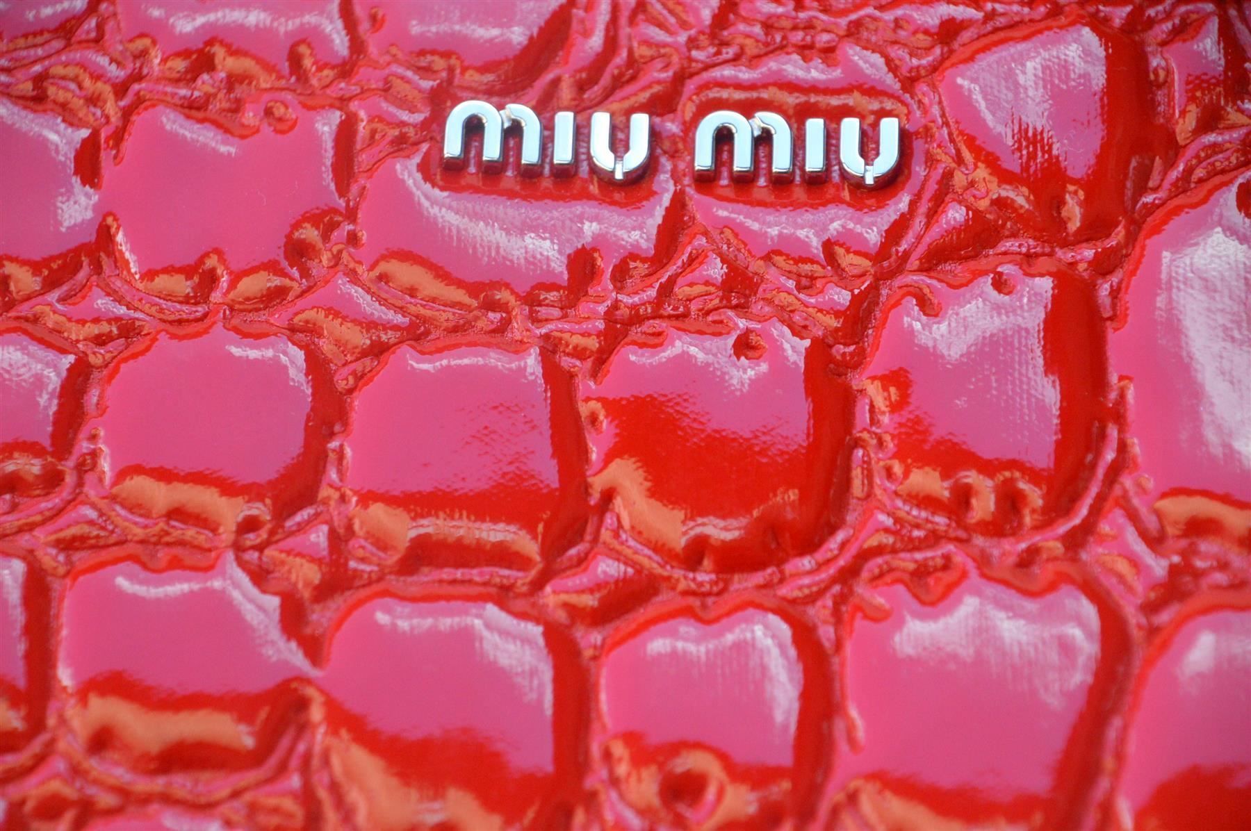 Miu Miu Taschen für Damen: Tasche / grande pochette Miu Miu – Gebraucht aus Collonges von Auganien 6
