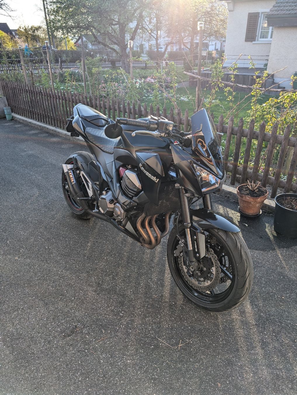 Kawasaki Strada: Kawasaki Z800 schwarz – Usato da Pfäffikon ZH venduto da jan_7rtd