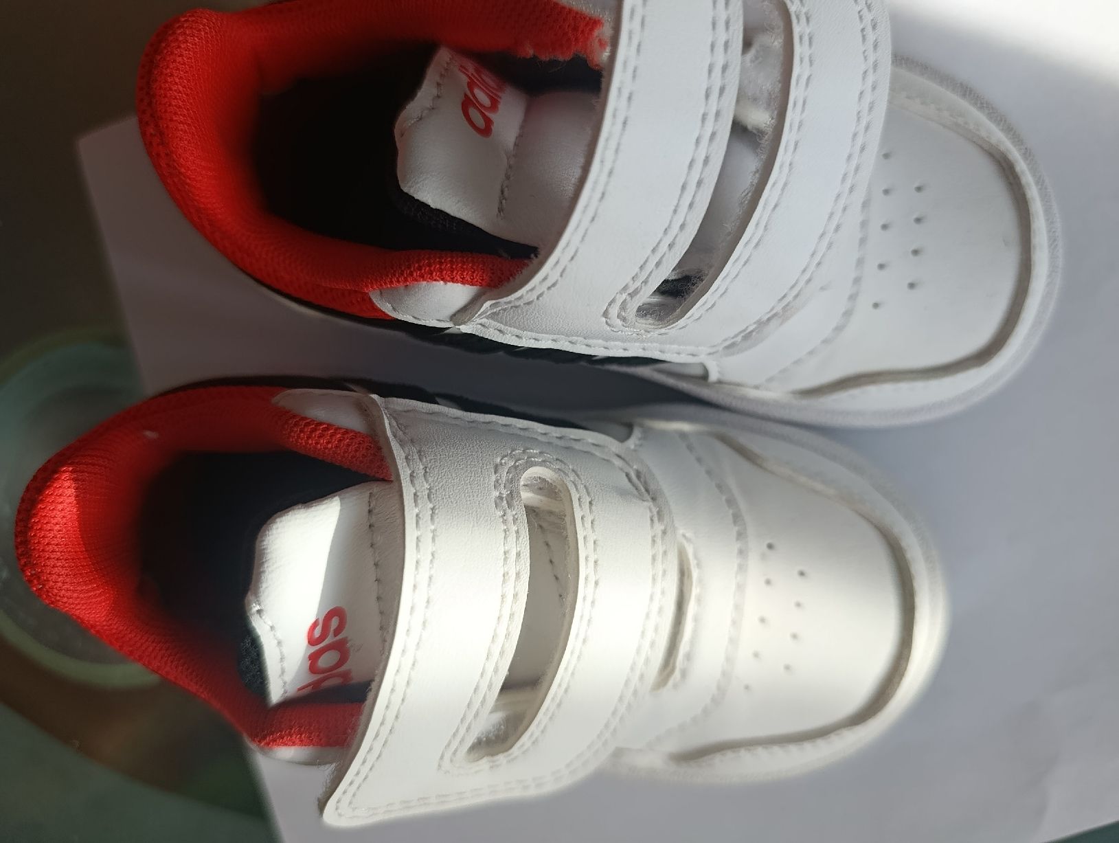 Adidas Schuhe für Jungen: Adidas. Turnschuhe – Neu (gemäss Beschreibung) aus St. Gallen von Ver_996y 1