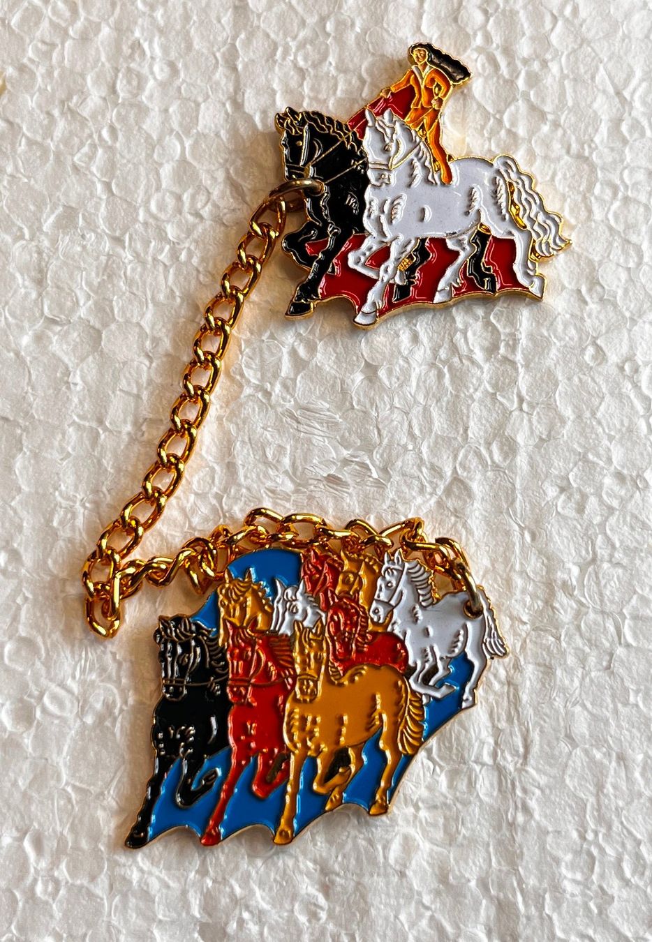 Swiss Placchette & Badge: Pin Simone Erni - VIVE LE CIRQUE , ZIRKUS – Usato da Obernau venduto da Wgnom