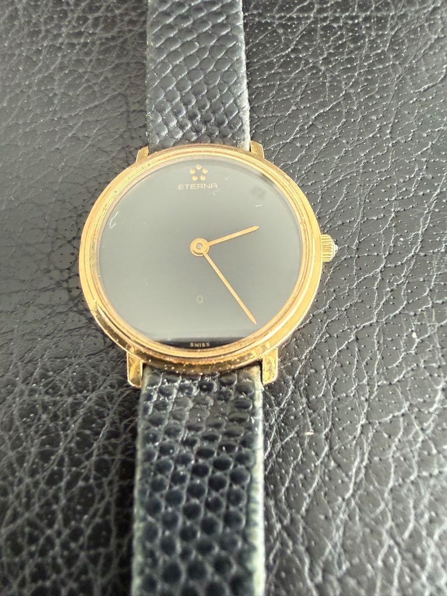 Orologi: Elterna Damenuhr mit Saphirglas – Usato da Neftenbach venduto da Blade230S