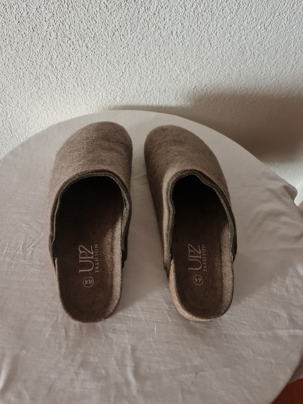 Scarpe da uomo: Hausschuhe,  Grösse 44 Nagelneu – Nuovo e nell'imballaggio originale da triengen venduto da fad_g29d 3
