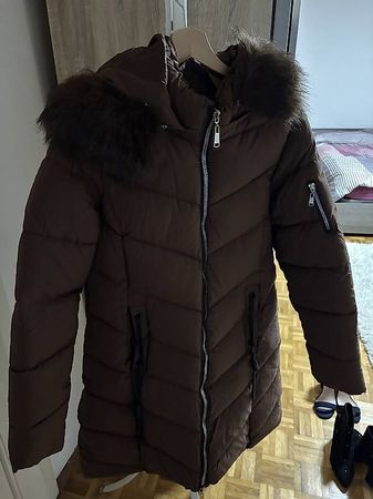 Giacca invernale marrone lunga 