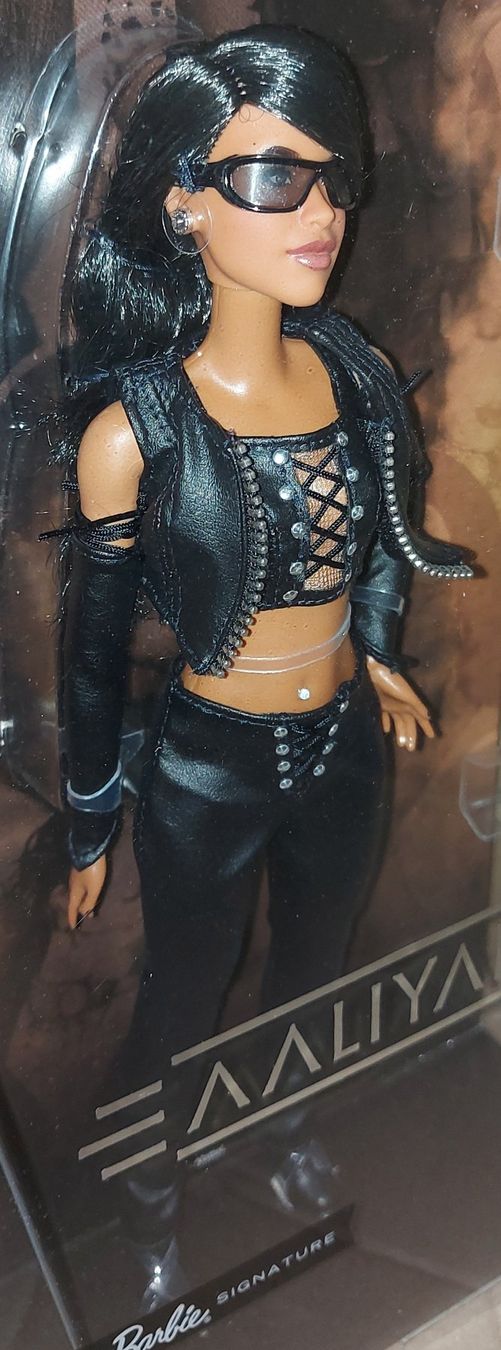 Bambole: Barbie Signature: "AALIYAH",2024,Neuve – Nuovo e nell'imballaggio originale da Ecublens VD venduto da Magic_Island 5