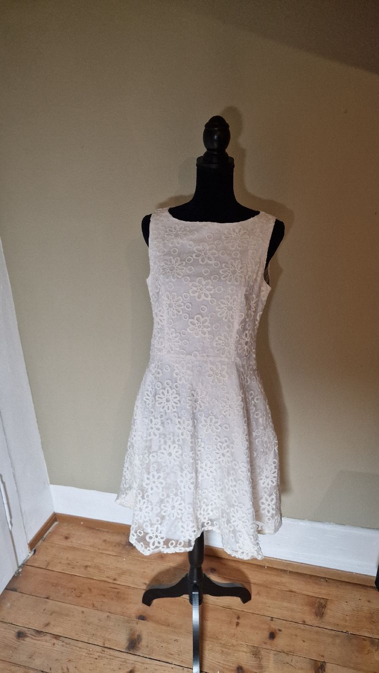 Orsay Vestiti: hübsches Sommerkleid Gr 38 – Usato da goldach venduto da seegoldi13