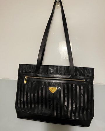 Schwarze Handtasche/Shopper mit goldenem Logo, Top!