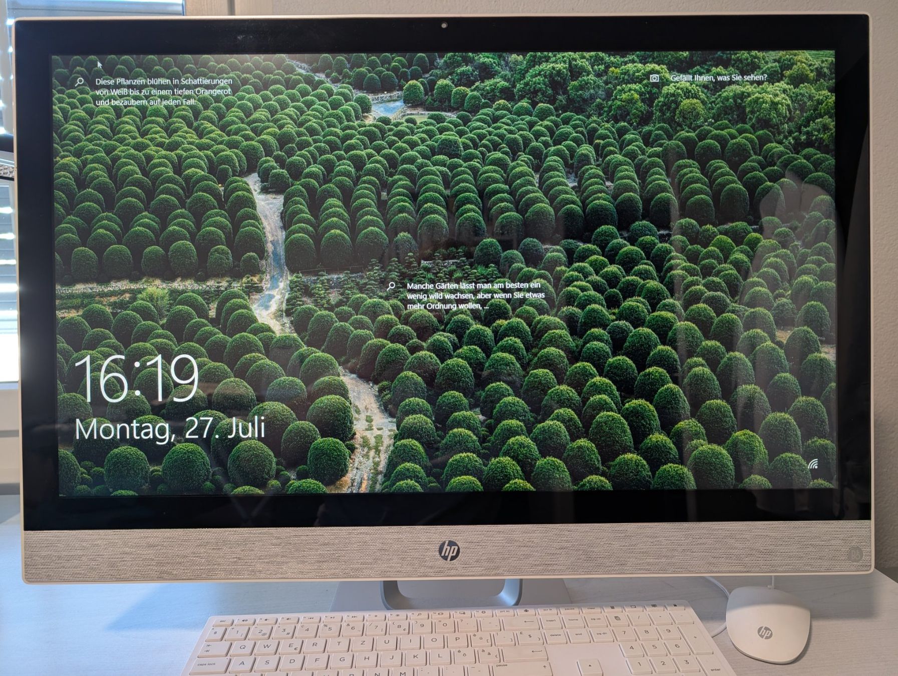 Hewlett Packard PCs: HP Pavilion All-in-One 27-r0xx – D'occasion à Bremgarten b. Bern par qualivendor