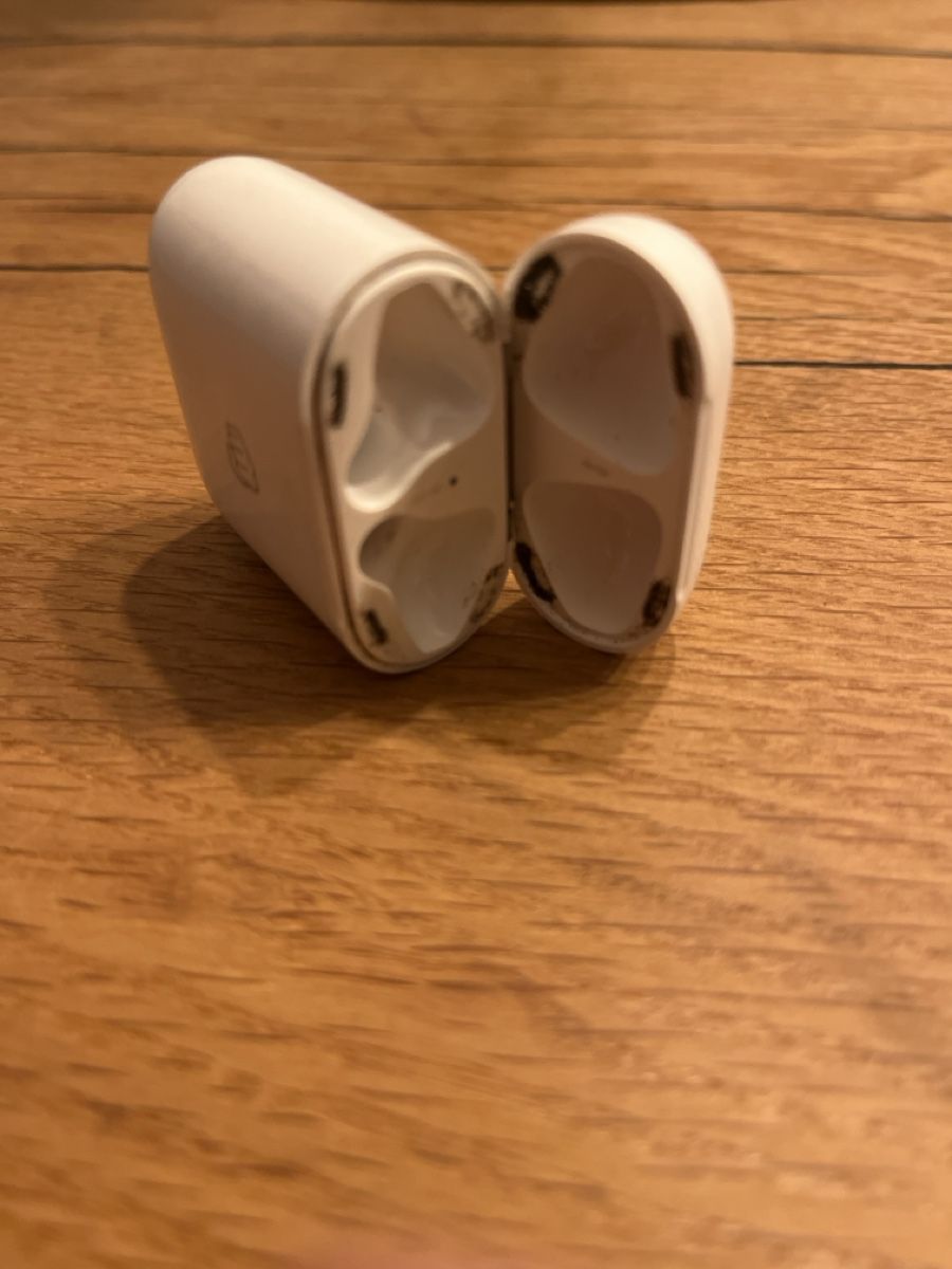 Apple Casques audio: Airpods – Défectueux à Thierachern par luk_fmd5 2