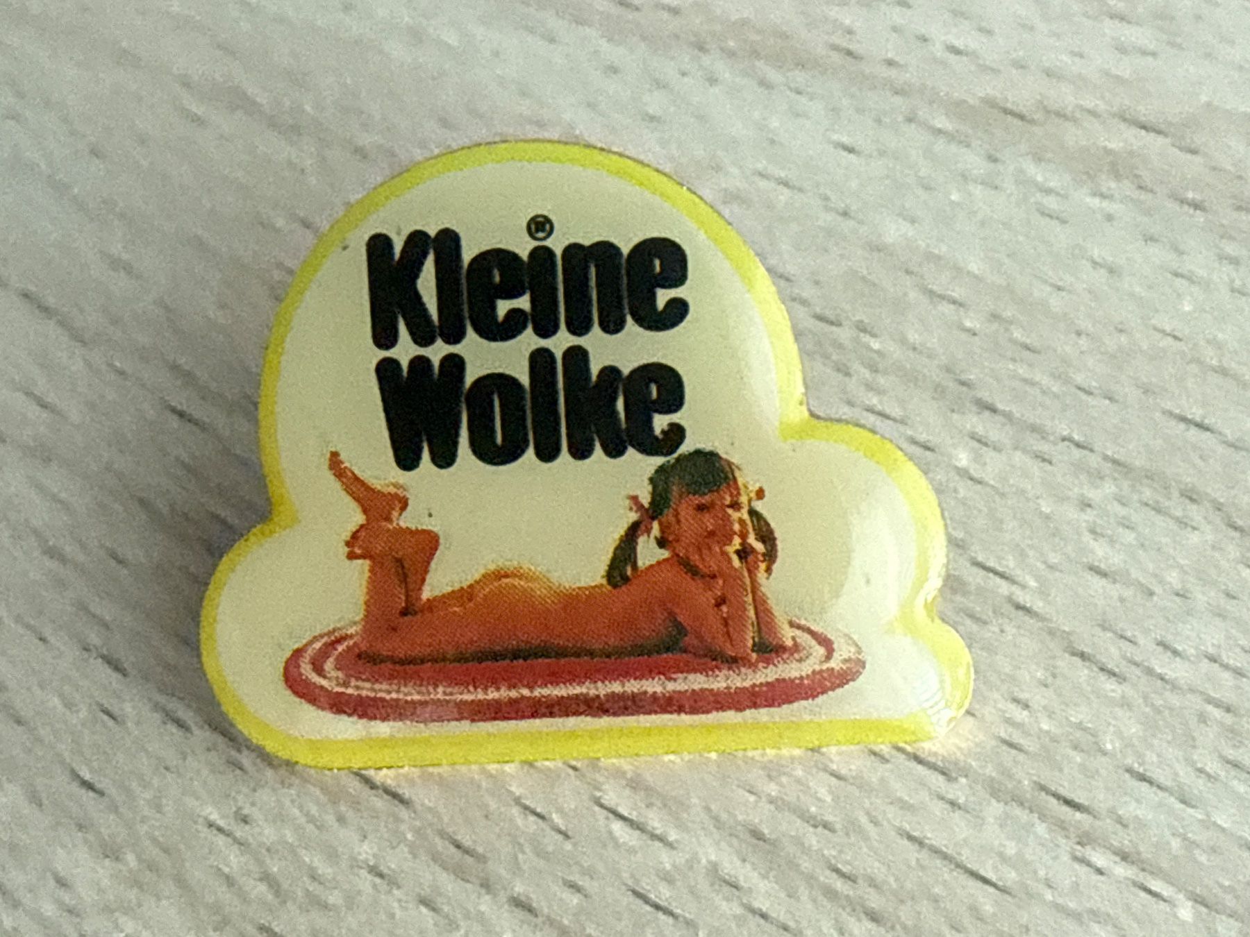 Placchette & Badge: Pin Kleine Wolke – Usato da Glattbrugg venduto da Schweigmatt