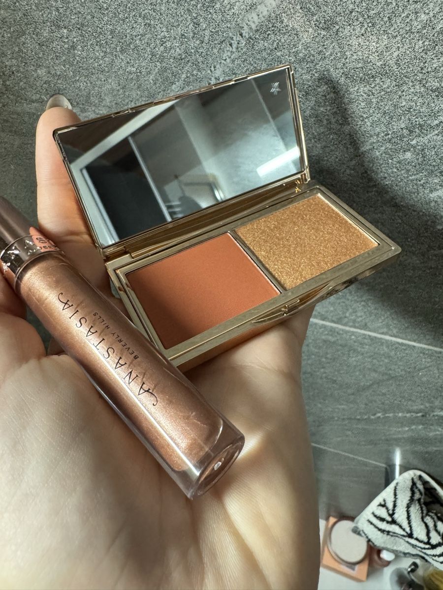 Anastasia Beverly Hills Make-up: Make up Blush + glitters ☺️ – Nuovo (secondo la descrizione) da Porza venduto da kaj_d5q7 1