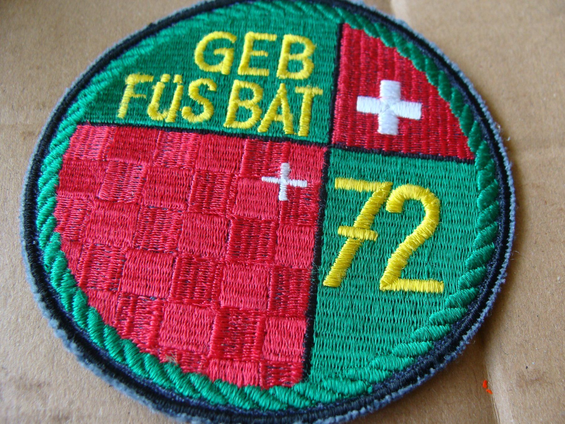 Schweizer Armee Placchette & Badge: Badge du bataillon de fusiliers 72 – Usato da Cuarny venduto da hen_g7hn