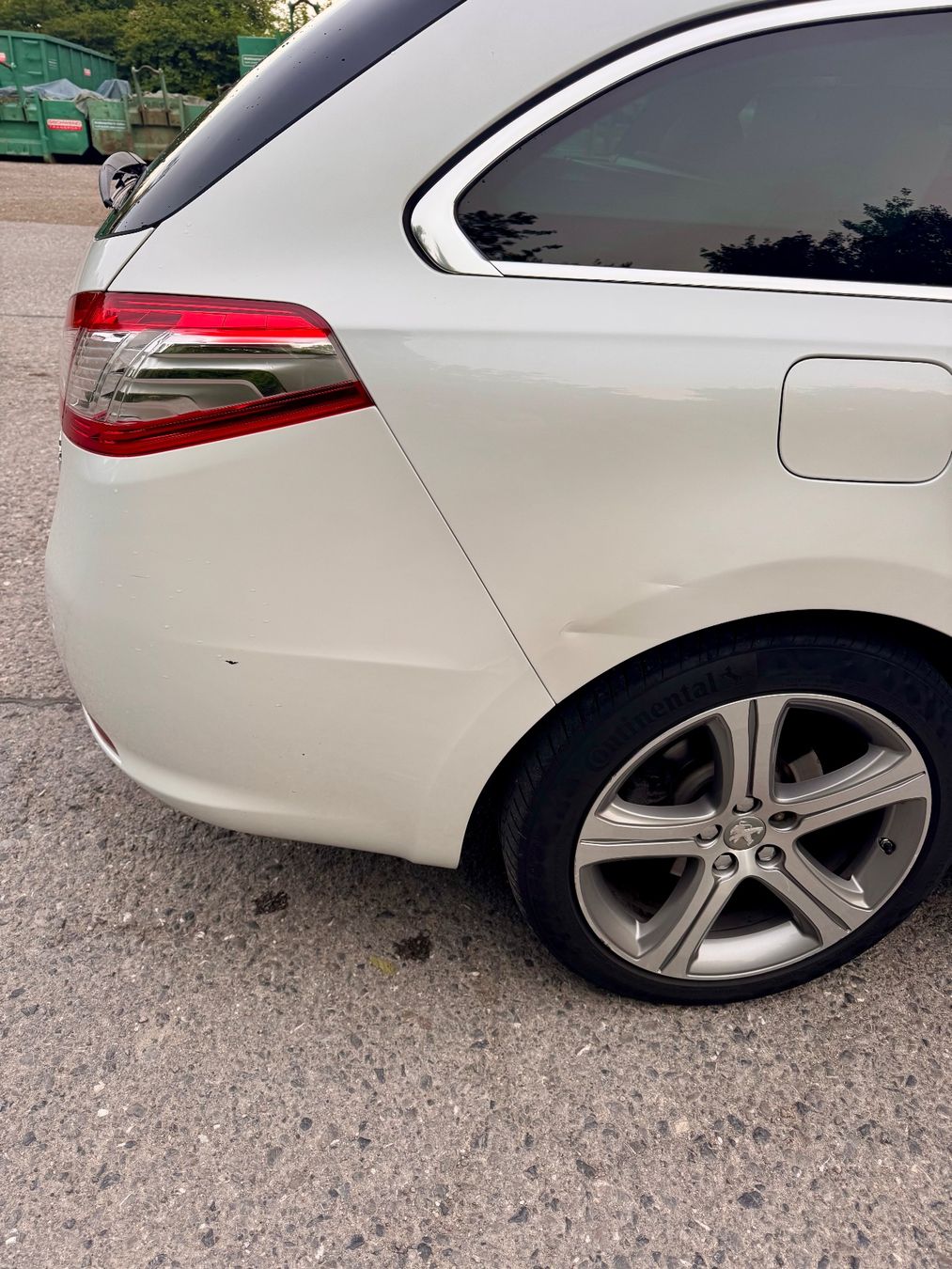 Peugeot Autos: Sehr sparsames Auto – D'occasion à Engelburg par Dsveto 3