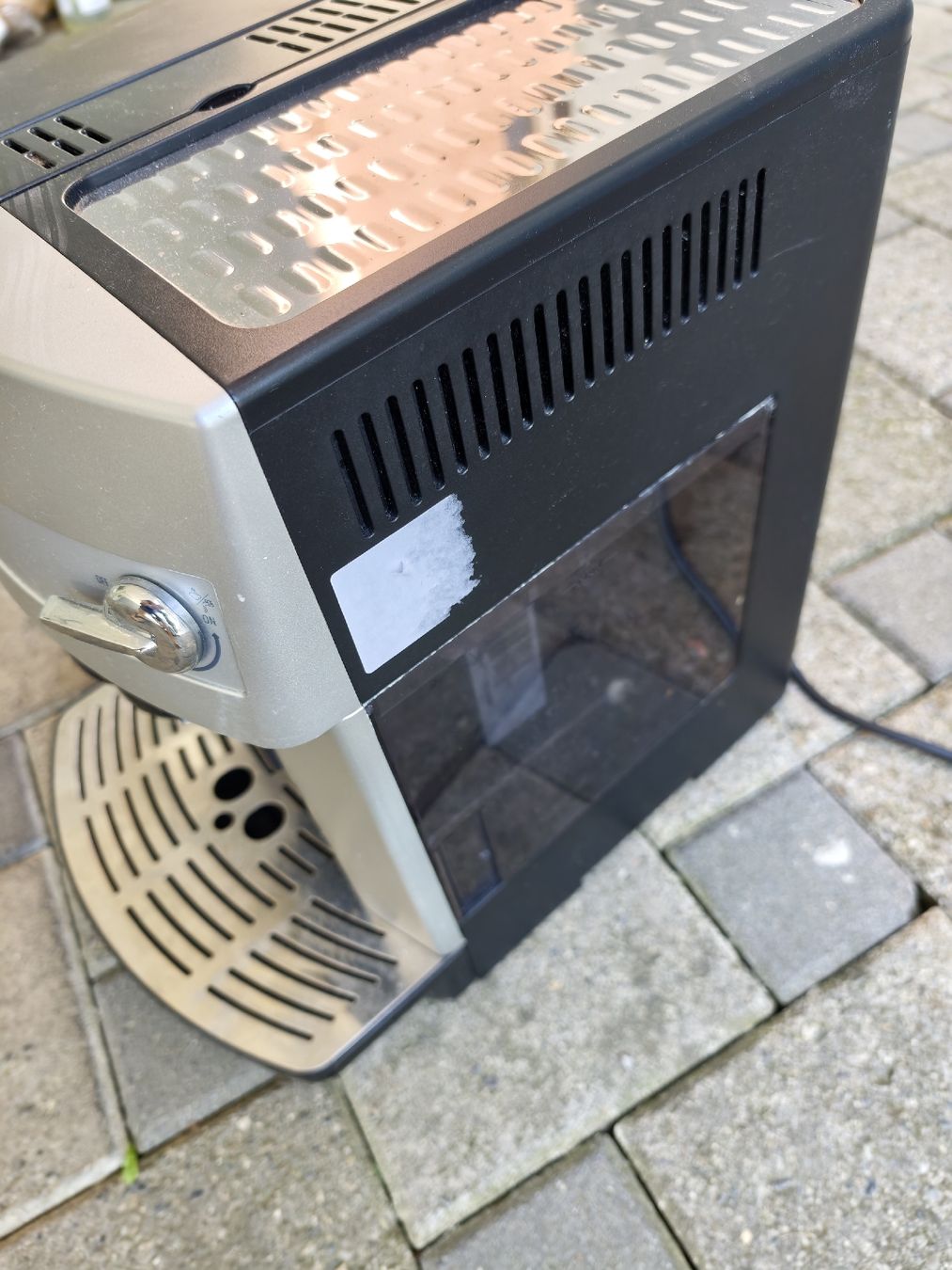 De'Longhi Machines à café & Machines à expresso: 2 Automatisch Kaffeemaschine – D'occasion à Sarnen par Laut_musik 1