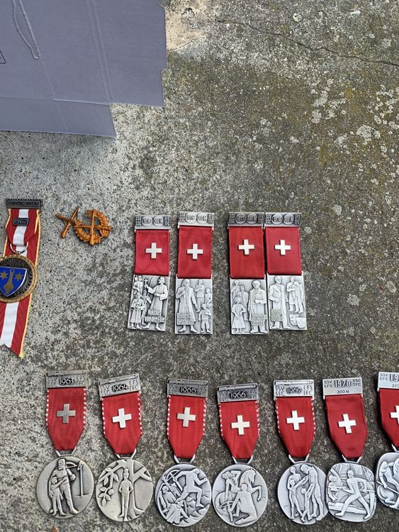 Medaillen: Lot:  Schweizer Schützen / Militär Medaillen, Abzeichen  – Gebraucht aus Lyss von nekoreh 4