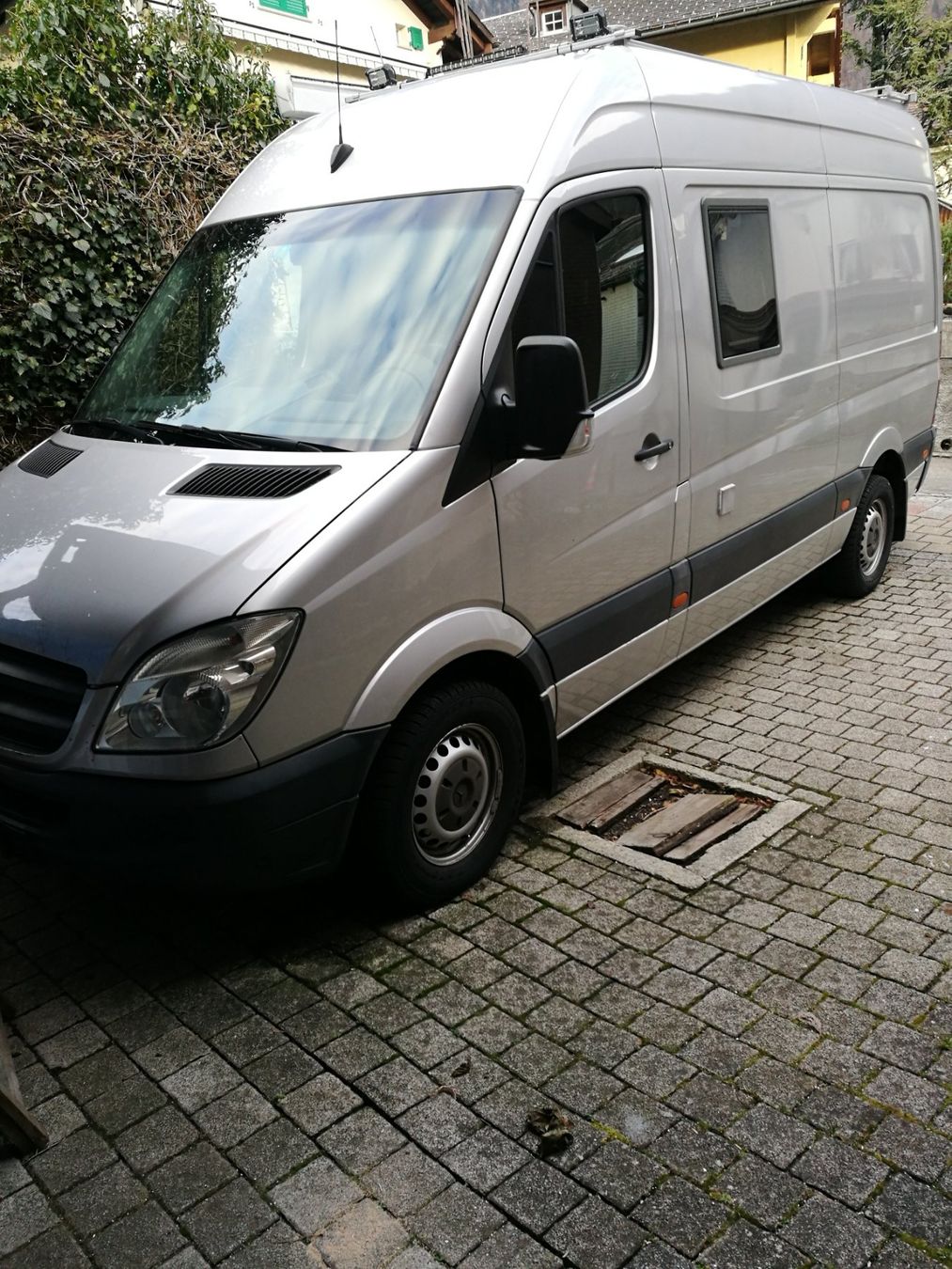 Mercedes-Benz Véhicules de camping: Camper auf Sprinter 315 CDI – D'occasion à Mitlödi par Amik