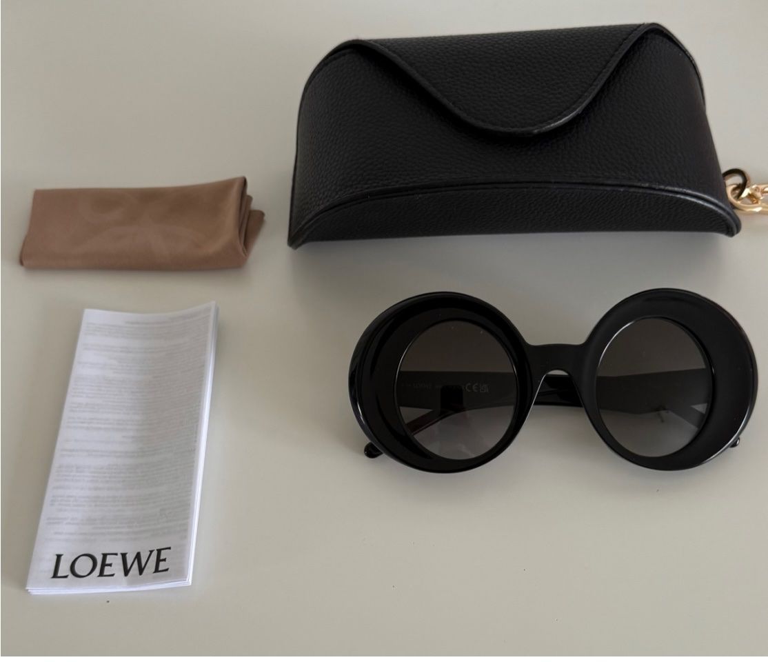 Loewe Occhiali & Lenti: Loewe  oversized sunglasses – Nuovo e nell'imballaggio originale da Versoix venduto da pen_6hgs 1