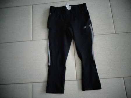 NEW BALANCE  SPORT HOSE GR.XS NEUWERTIG