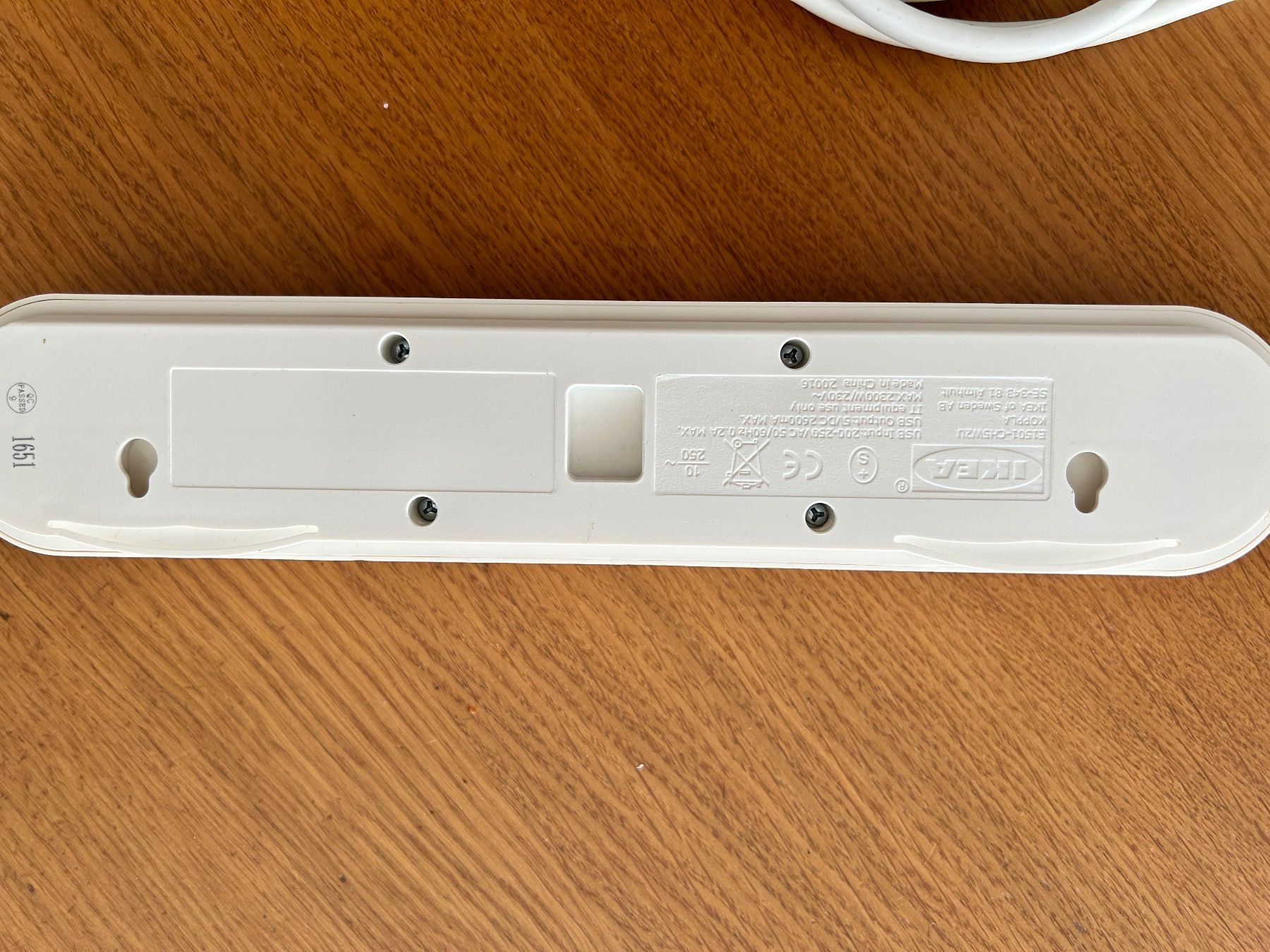 Ikea Fiches d'alim.: Steckdosenleiste IKEA 5fach mit USB weiss – D'occasion à Bern par ipds 1