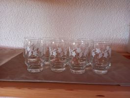 Schnapsgläser mit Trauben Motiven