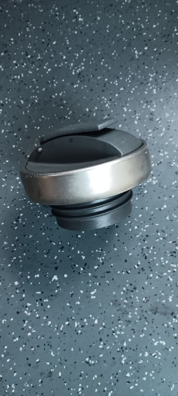 Scania Lastwagen: Tankdeckel Scania Lkw – Gebraucht aus Aristau von Andianhaenger24 1