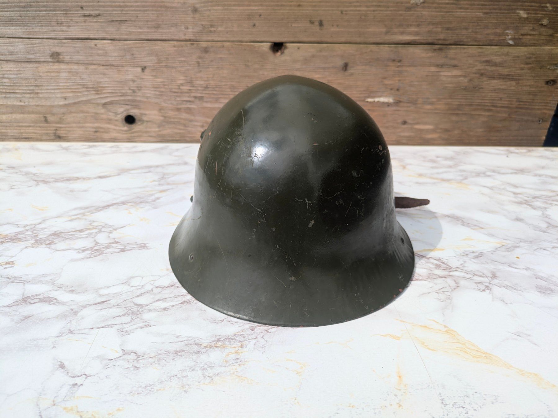 Uniformi & Effetti personali: Bulgarischer Stahlhelm M36 Typ C – Usato da Buttisholz venduto da SoldatenKammer 5