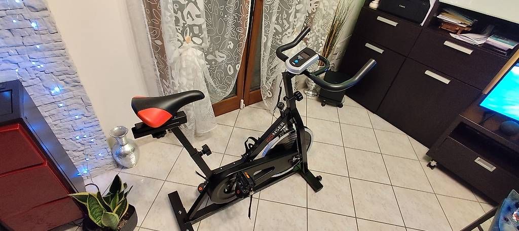 Hometrainer: Spinning bike  – Neu und originalverpackt aus Stabio von gia_x56y 3